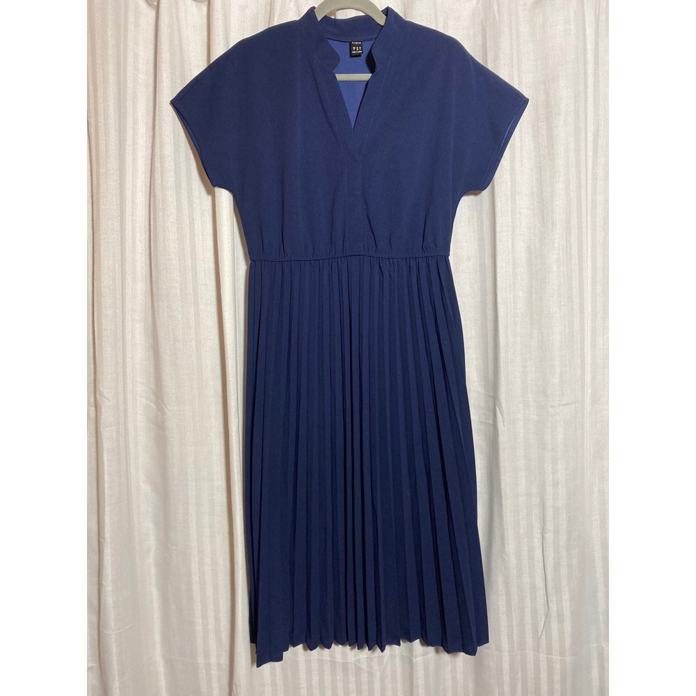 Minimalist‎ Navy Blue Pleated Midi Dress Womens M V-Neck Cap Sleeve Career SHEIN